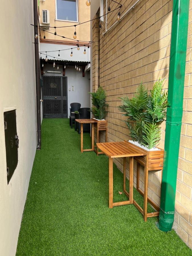 B&B Caffe Retro' Cisterna di Latina Exterior photo